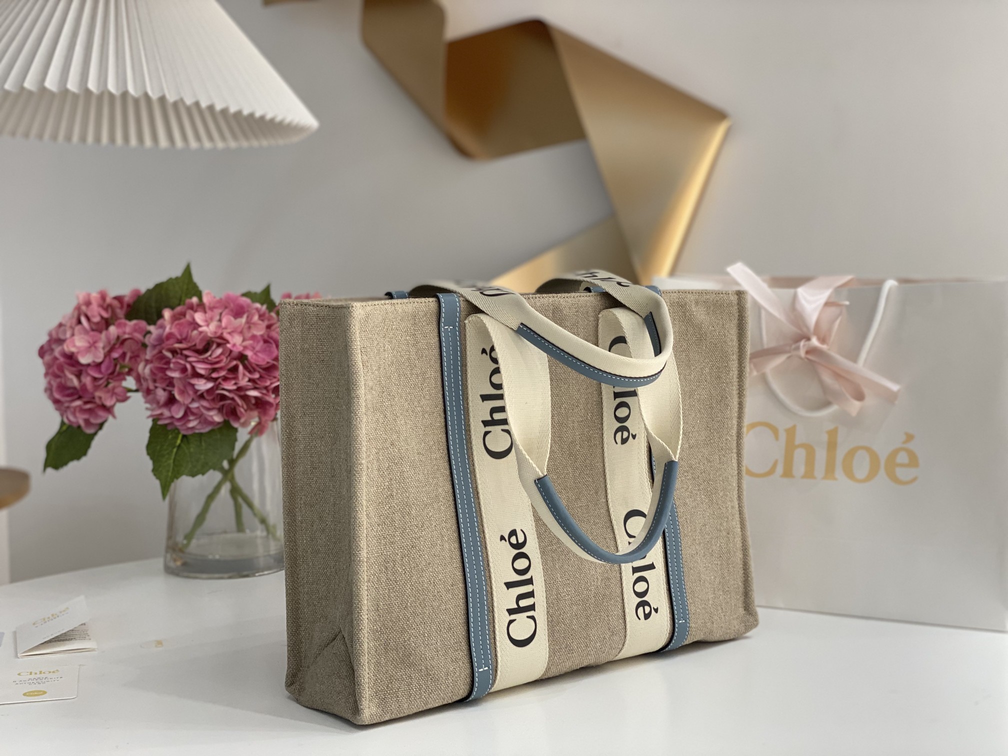 Chloe Large Woody Tote Bag In Linen 